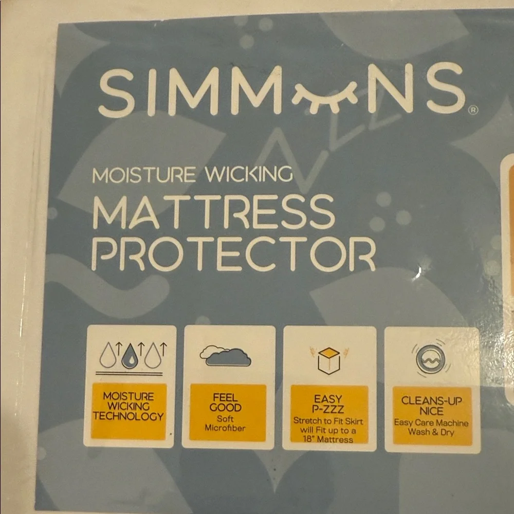 Simmons Full Size White Mattress Protector NIP Moisture Wicking Cleans-up Nice